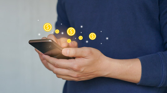 Person on cellphone Promos 540